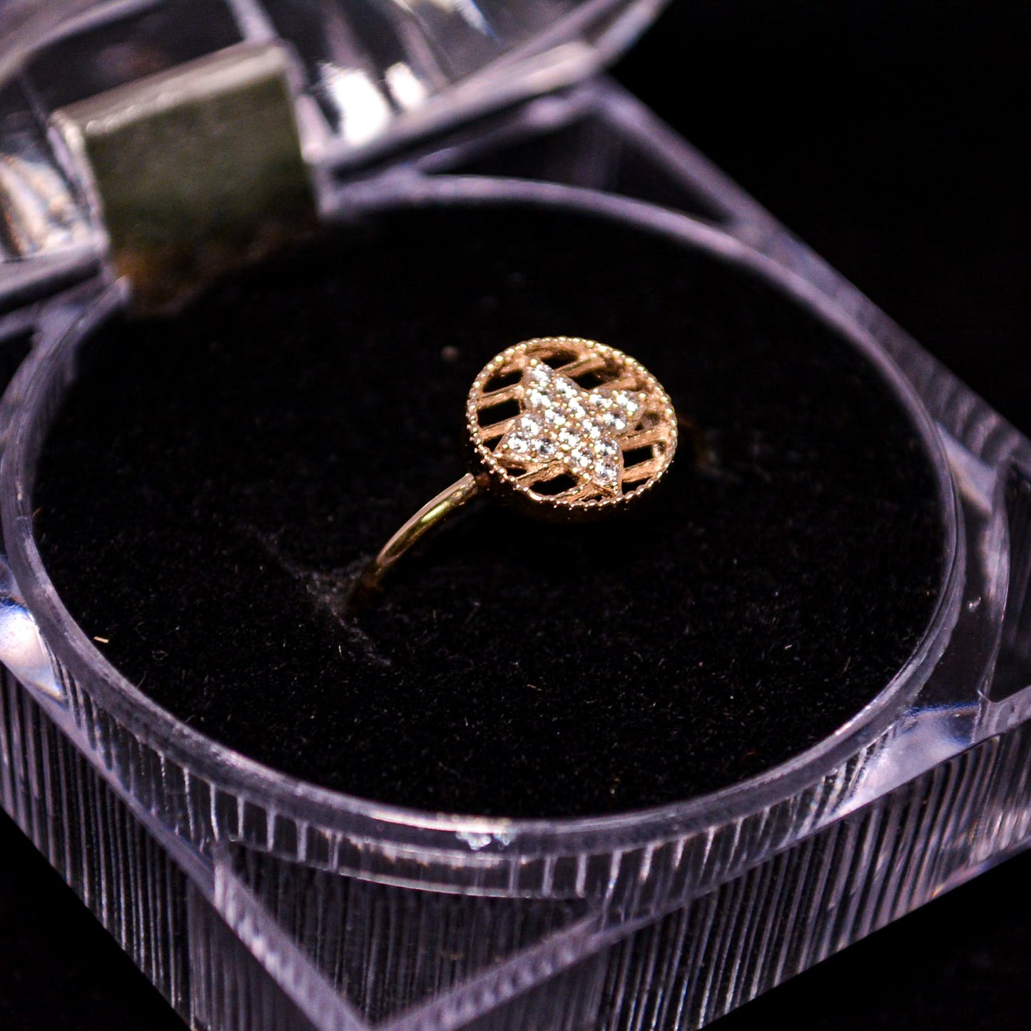 14K Gold Round Cluster CZ Ring with Open Design – Size __ (1.1g) – A300