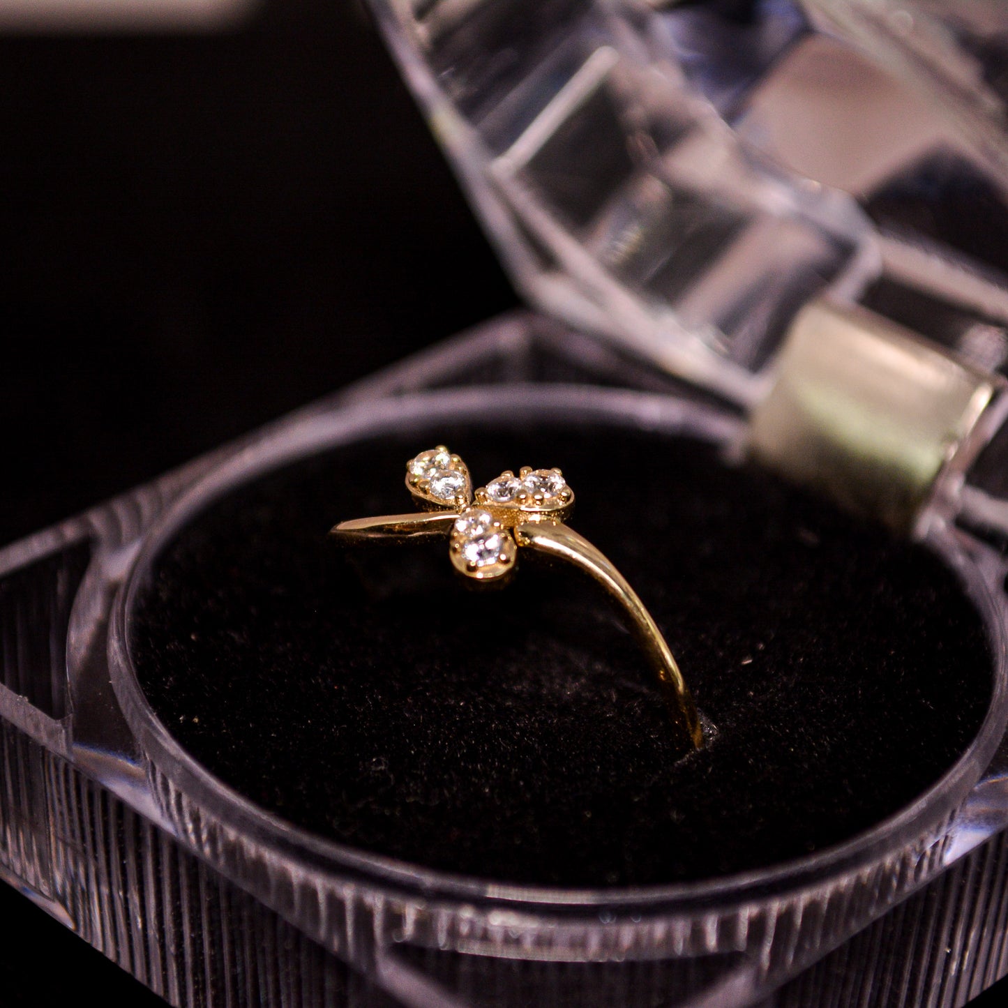 14K Gold Butterfly Ring with CZ Accents – Size 8 (1.3g) – A291