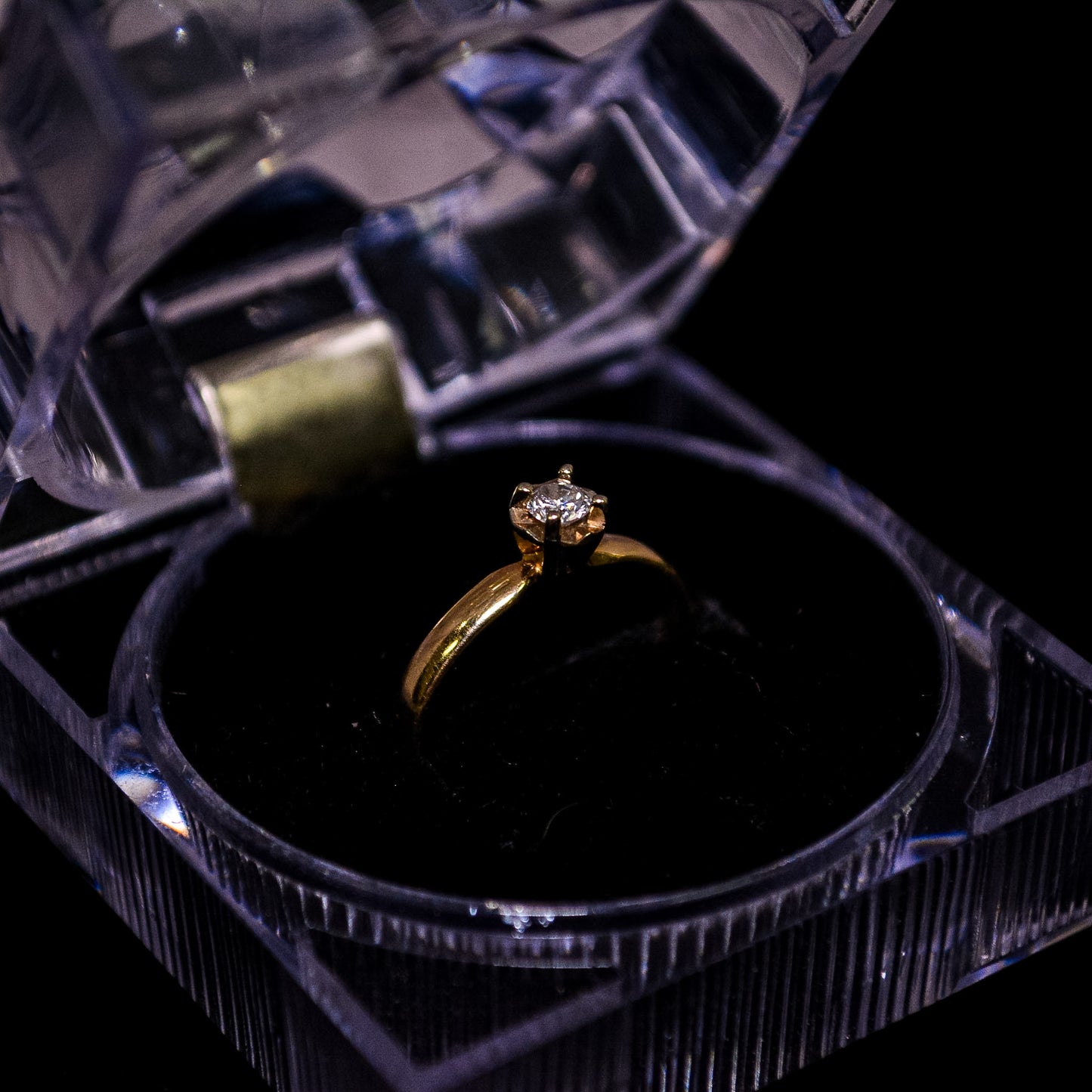 Classic Natural Diamond Solitaire Gold Ring – 2.0g – Size 6.5 | A69