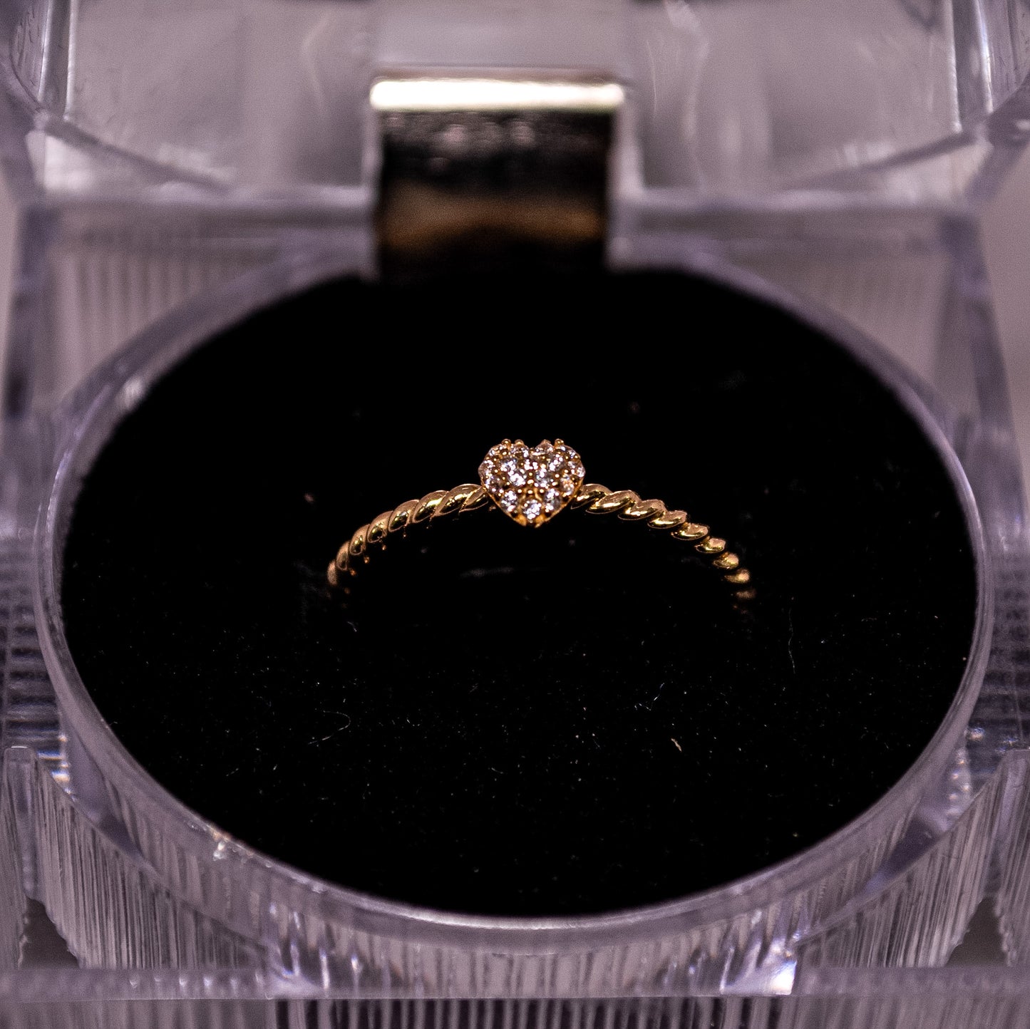14K Gold Sparkling Heart Rope Band Ring-Size 7-A272