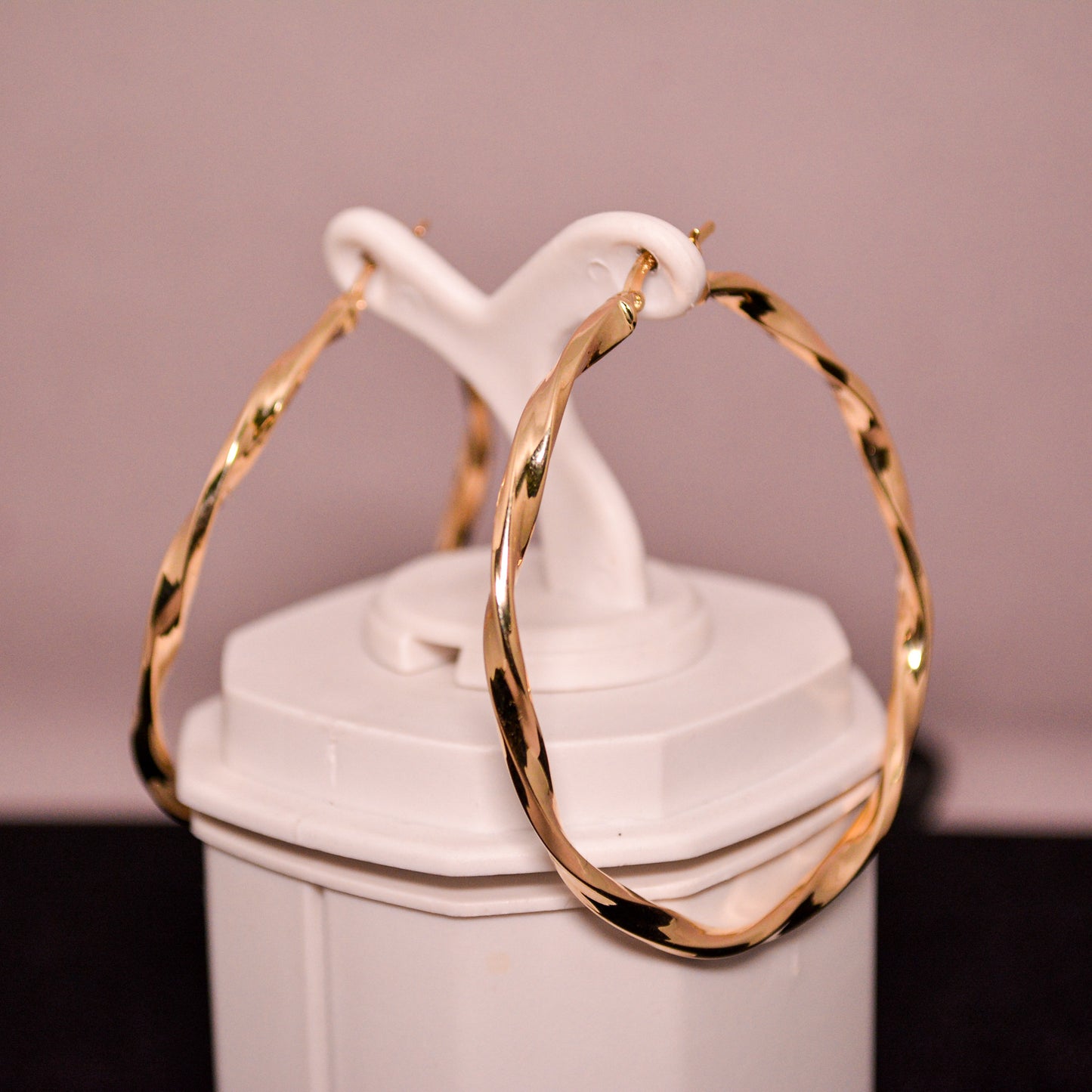 14K Gold Hoop Earrings – Twisted Design – A341