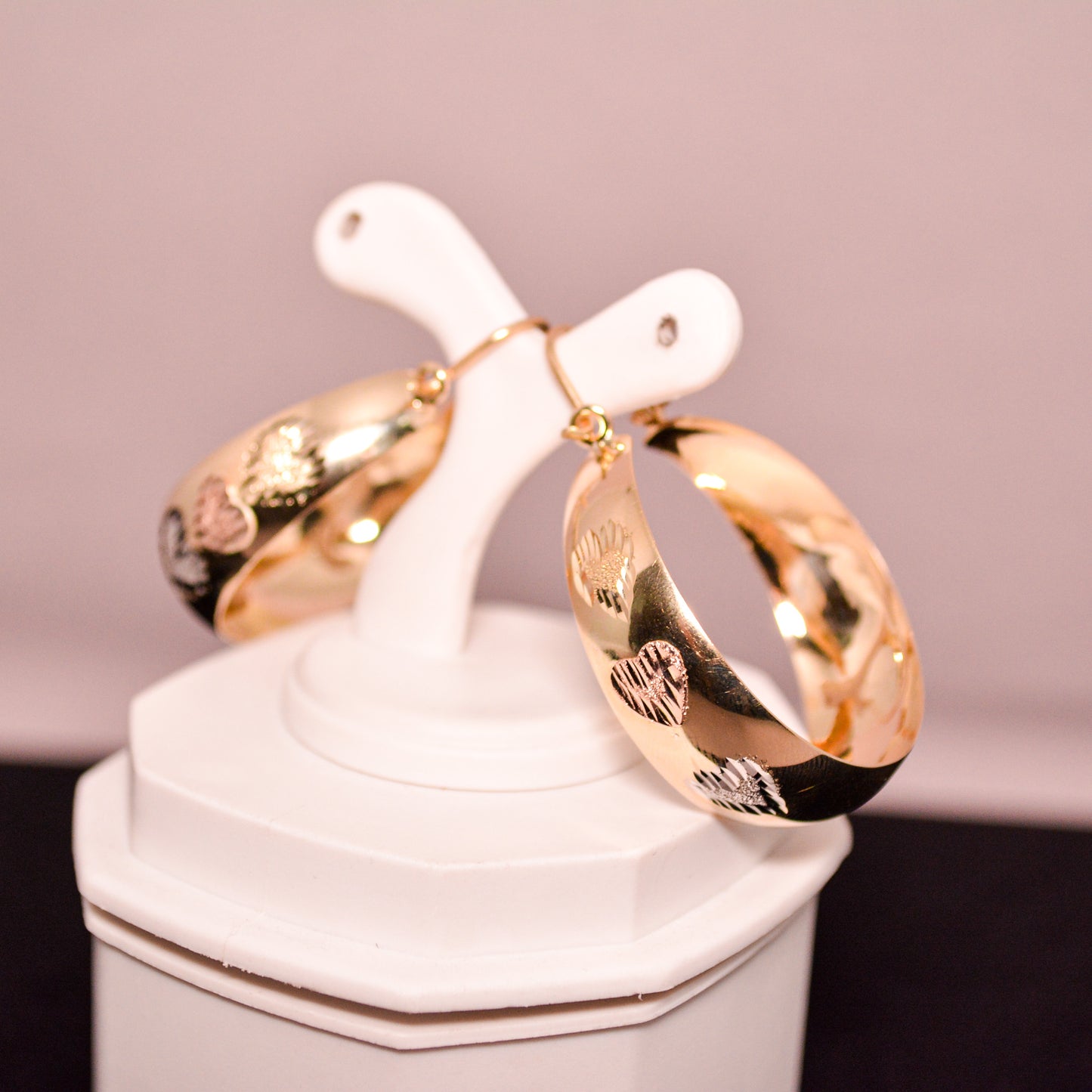 14K Gold Hoop Earrings – Decorative Pattern Design – A128