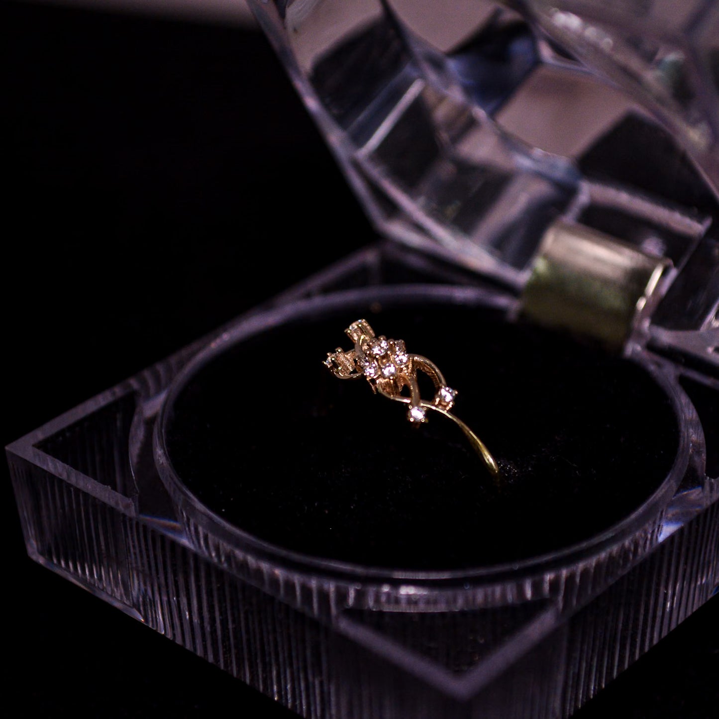 14K Gold Floral CZ Vine Ring – Size __ (1.7g) – A297