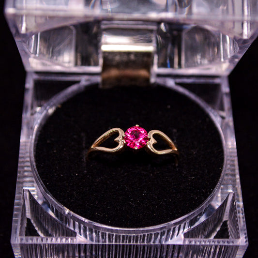 14K Gold Pink Center Stone Heart Accent Ring – Size __ (1.7g) – A303