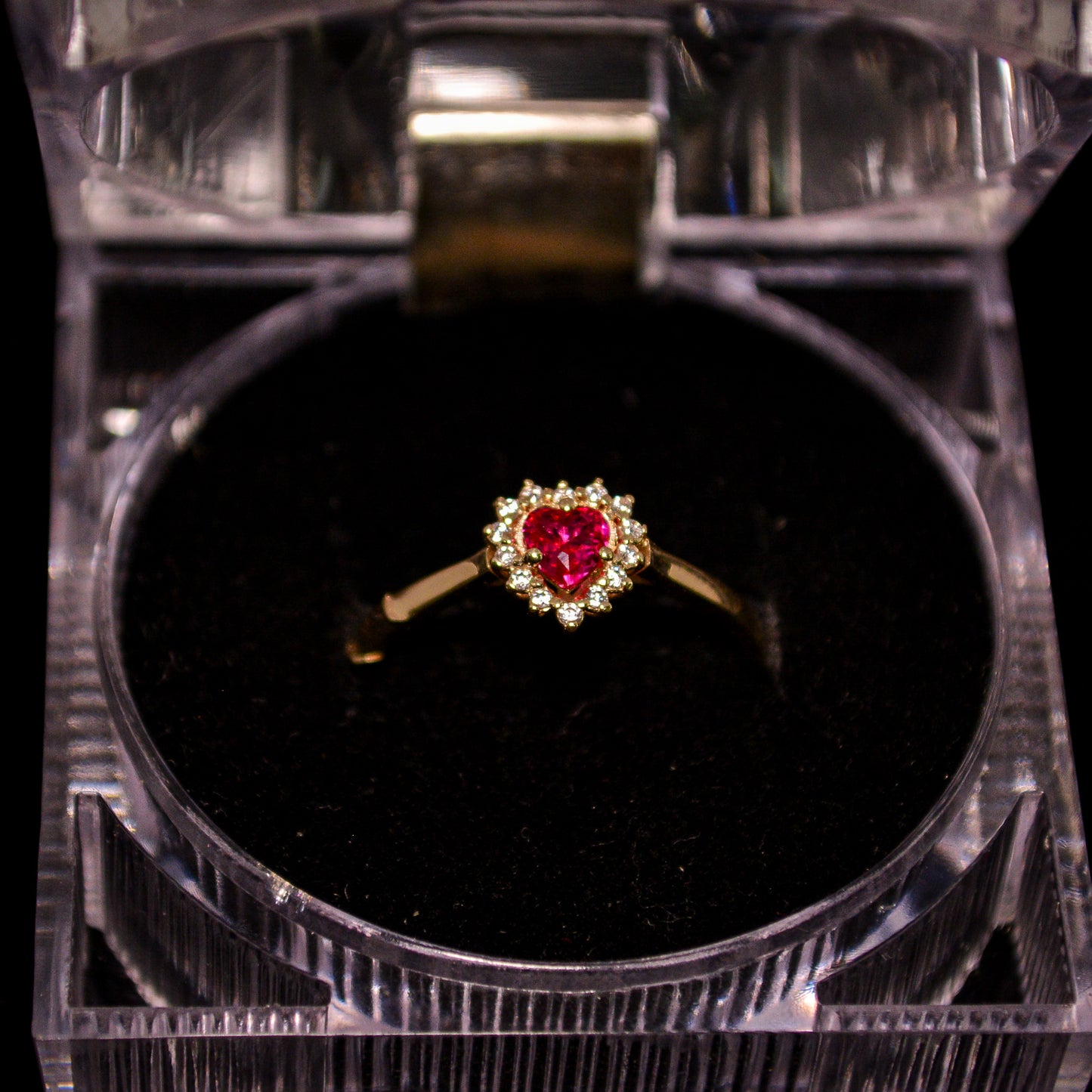 14K Gold Heart Red Stone Ring with CZ Halo – Size 7.5 (1.7g) – A285