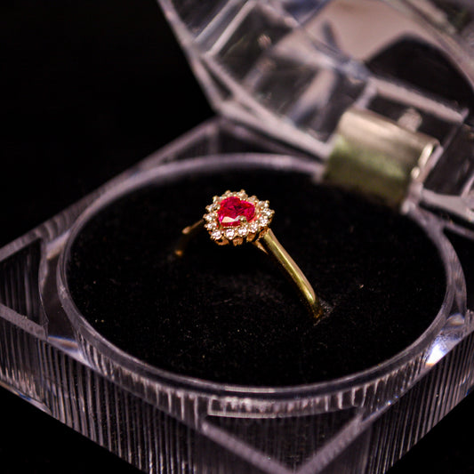 14K Gold Heart Red Stone Ring with CZ Halo – Size 7.5 (1.7g) – A285