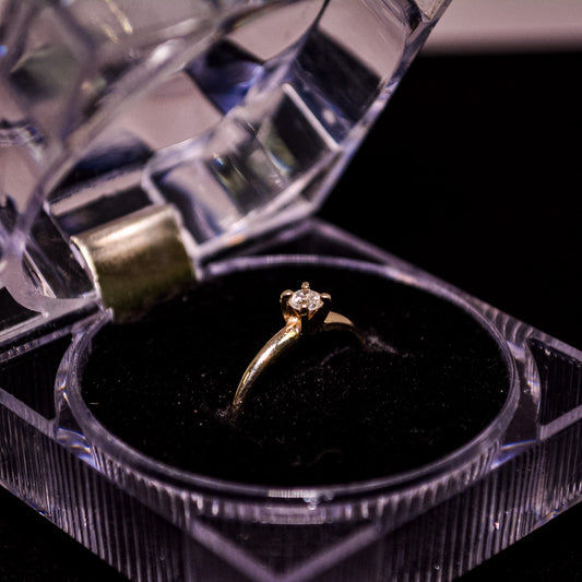 Natural Diamond Solitaire Gold Engagement Ring – 0.15 CT – Size 5.5 | A84