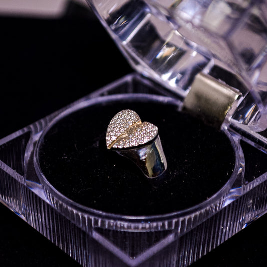 Diamond Heart Gold Ring – 4.6g – Size 6.5 | A197
