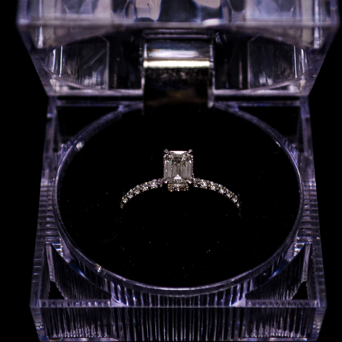 Emerald Cut Lab-Grown Diamond Engagement Ring – 1.23 TCW – H / VVS2 – Size 7.5 | AL11