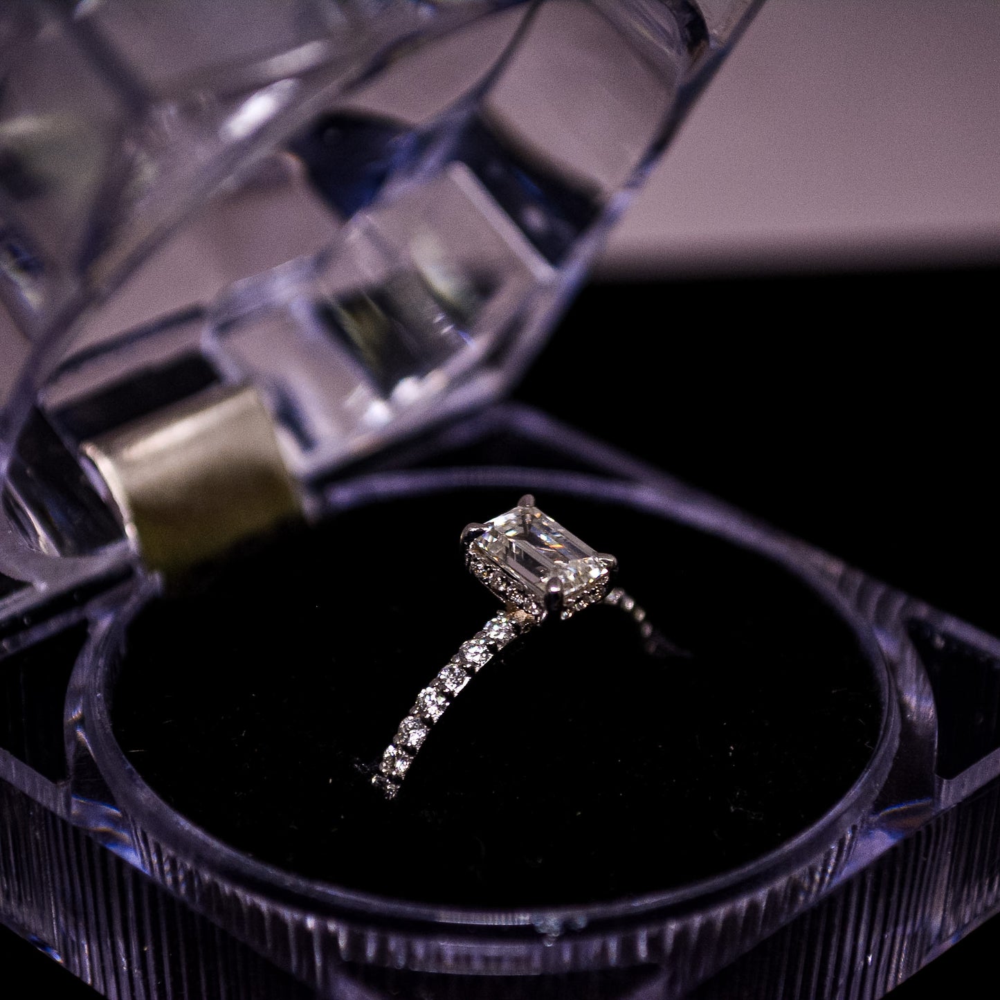 Emerald Cut Lab-Grown Diamond Engagement Ring – 1.23 TCW – H / VVS2 – Size 7.5 | AL11