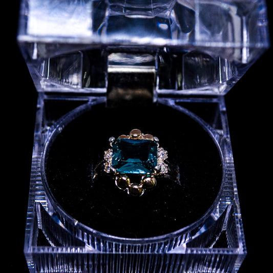 Silver Emerald-Cut Blue Stone Statement Ring – Size 8 (A85)