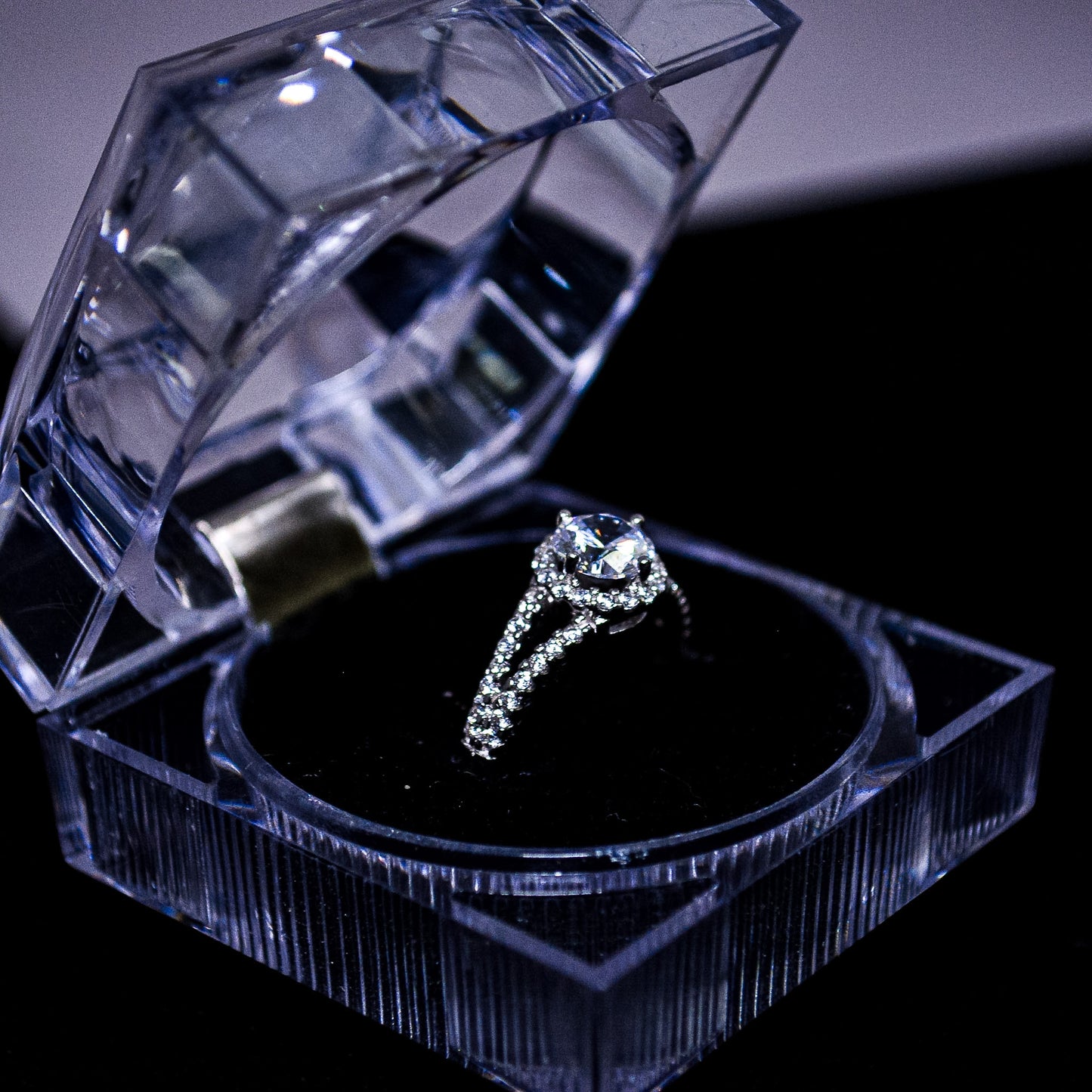 Silver Round Halo Split-Shank Ring – Size 7 (A379)