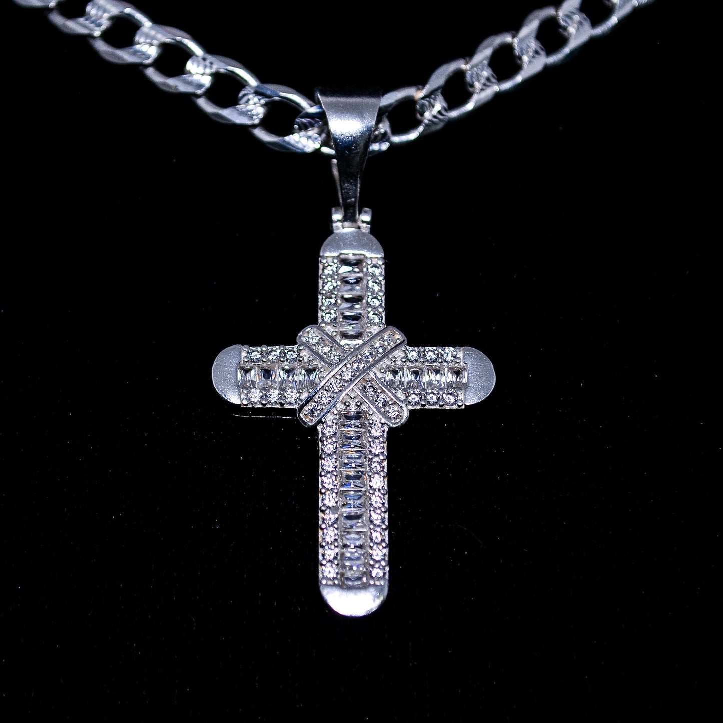 Silver CZ Cross Pendant – 9.9g | D129